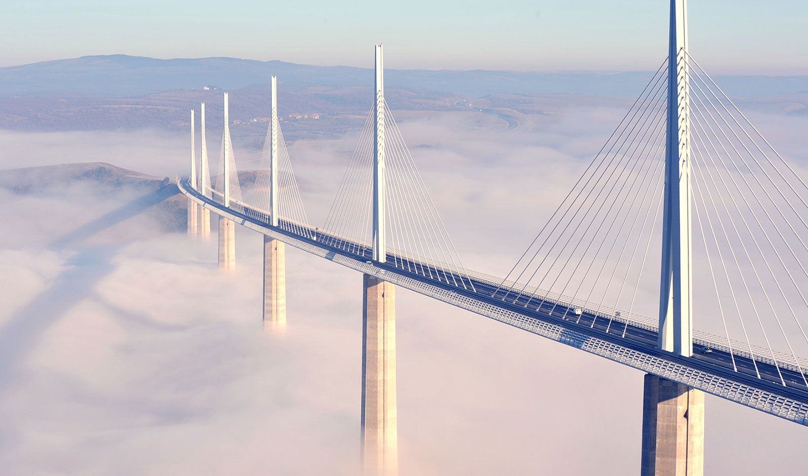 Visite et découverte du viaduc de Millau